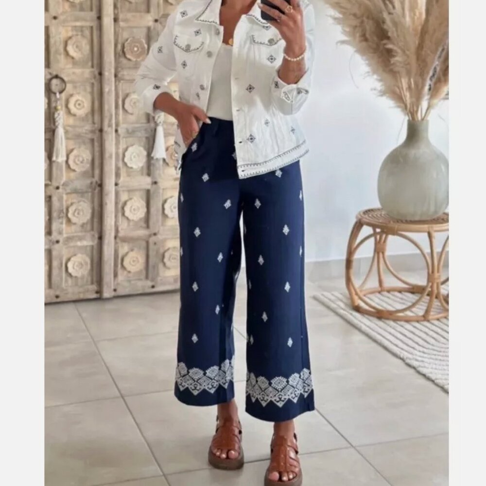 Zara high-waisted Navy blue embroidered pants culottes contrast white small nwt